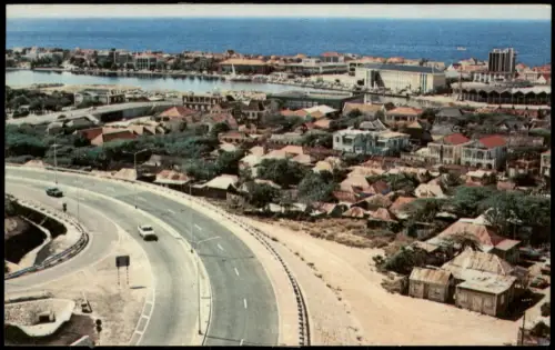 Curacao (Insel) Highway zur New Bridge mit Modern Market Building und Hotel Curacao Intercontinental 1975