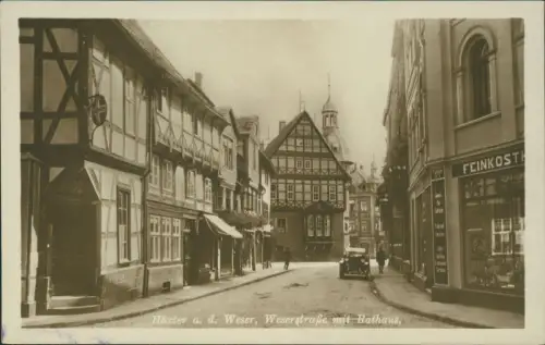 Ansichtskarte Höxter (Weser) Weserstraße mit Rathaus. Auto Fotokarte 1929
