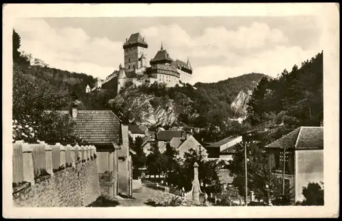 Postcard Karlstein Karlštejn Burg Karlštejn mit Ortsansicht 1952