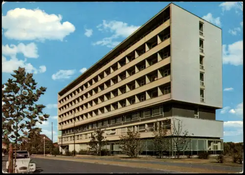 Ansichtskarte Bad Nauheim Spreesanatorium, Auto "Ente" Citroen 1975