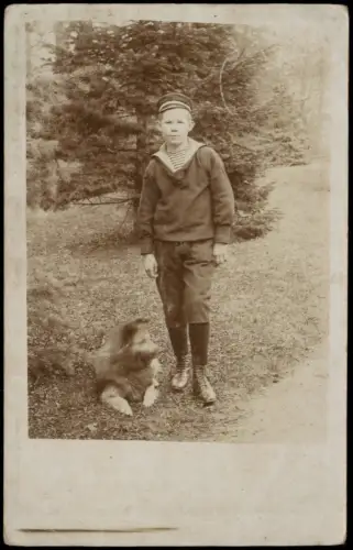 Ansichtskarte  Junge im Matrosenanzug mit Hund 1910
