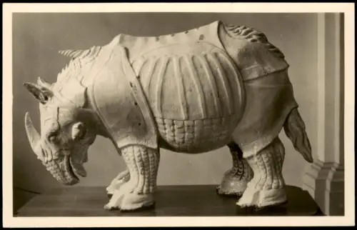 Ansichtskarte  Meißner Porzellan-Nashorn von Johann Gottlieb Kirchner 1956