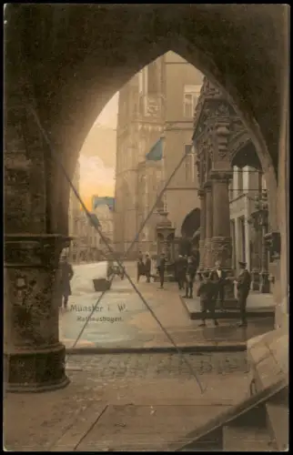 Münster (Westfalen) Blick durch den Rathausbogen auf den Prinzipalmarkt 1907
