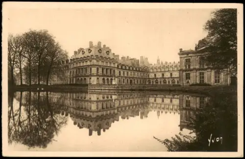 Fontainebleau Schloss Fontainebleau, Fassade am Étang des Carpes 1930