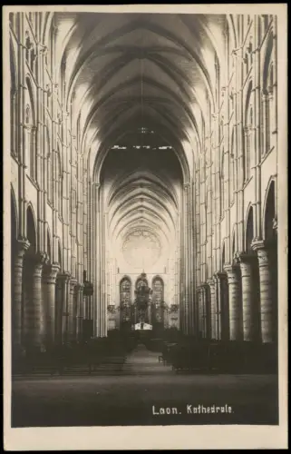 CPA Laon Innenansicht der Kathedrale 1920