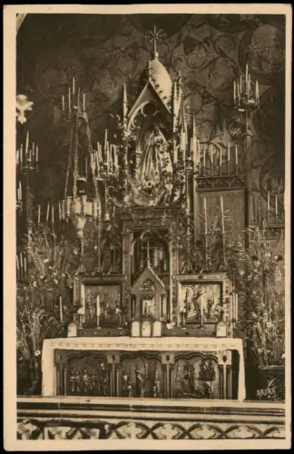 Rocamadour Altar der Chapelle Miraculeuse mit Schwarzer Madonna 1940