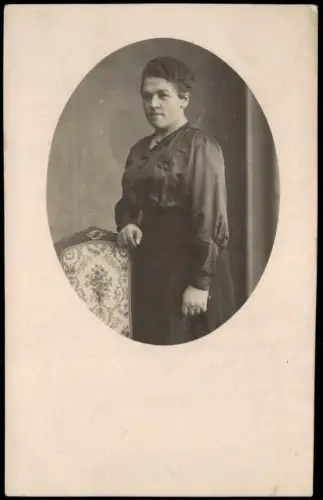 Damenporträt Elly Winckler, Wülknitz (Atelieraufnahme) 1915 Privatfoto