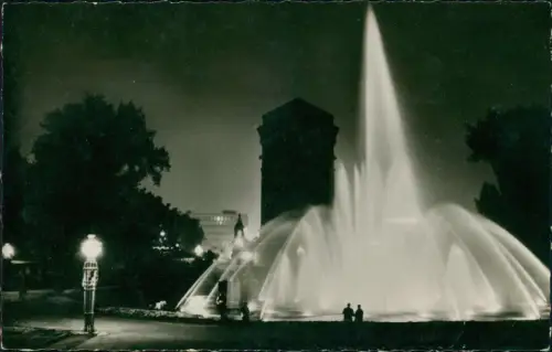 Ansichtskarte Mannheim Am Wasserturm Fontaine beleuchtet bei Nacht 1963