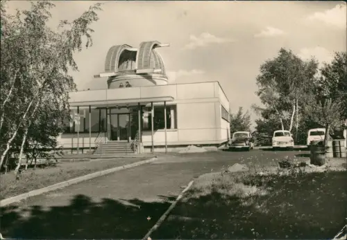 Ansichtskarte Rodewisch (Vogtland) Neue Sternwarte, mit Trabbant 1972