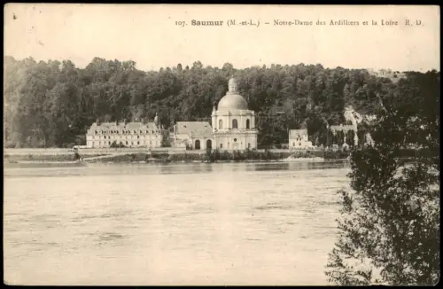 CPA Saumur Kirche Notre-Dame des Ardilliers und die Loire 1925