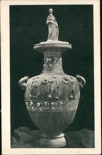 Ansichtskarte  Antike Aschenurne (3. Jh. v. Chr.) Museum Alexandria 1930