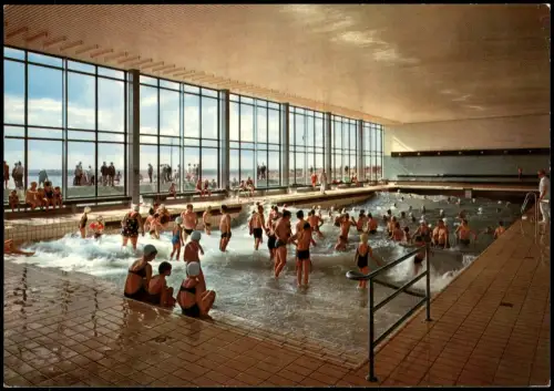 Ansichtskarte Büsum belebtes Meerwasser-Hallen-Wellenschwimmbad 1980