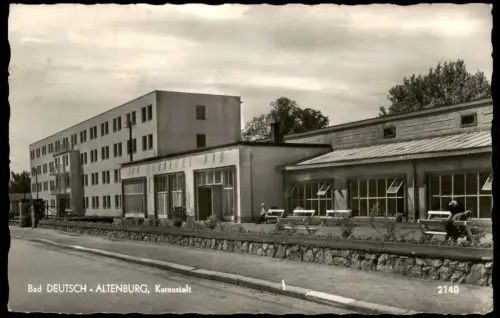 Ansichtskarte Bad Deutsch-Altenburg Straßen Partie an der Kuranstalt 1956