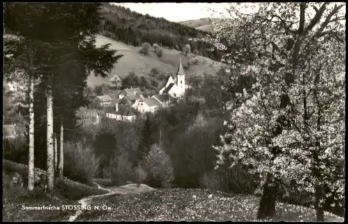 Ansichtskarte Stössing Ortsansicht mit Kirche in hügeliger Landschaft 1959
