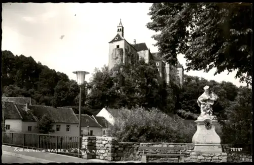 Raabs an der Thaya Burg Raabs an der Thaya mit Brücke und Nepomuk-Statue 1968