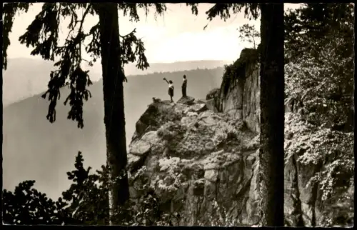Ansichtskarte Bad Harzburg Rabenklippe mit Pärchen 1955