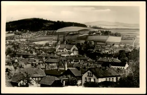 Ansichtskarte Neugersdorf Ortsansicht mit Herz-Jesu-Kirche 1955