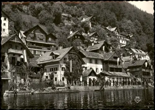 Ansichtskarte Hallstatt Uferpromenade mit Häusern am Steilhang 1950