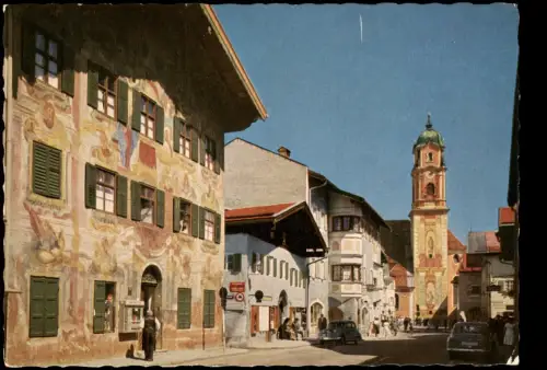 Ansichtskarte Mittenwald Dorfstraße mit Neunerhaus gegen Pfarrkirche 1960
