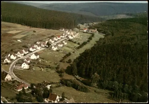 Neuhaus im Solling-Holzminden Luftbild-Ansicht des Ortes im bewaldeten Tal 1970