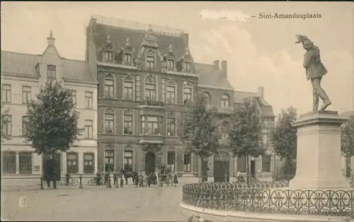 Strombeek-Bever-Grimbergen Sint-Amandusplaats mit Oorlogsmonument 1925