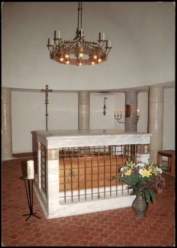 Ansichtskarte Allensbach Krypta Altar mit dem Schrein der seligen Ulrika 1995